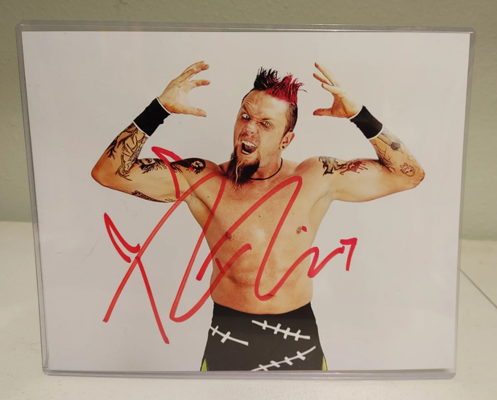 AEW Ryzin Autographed 8x10 Photo 3